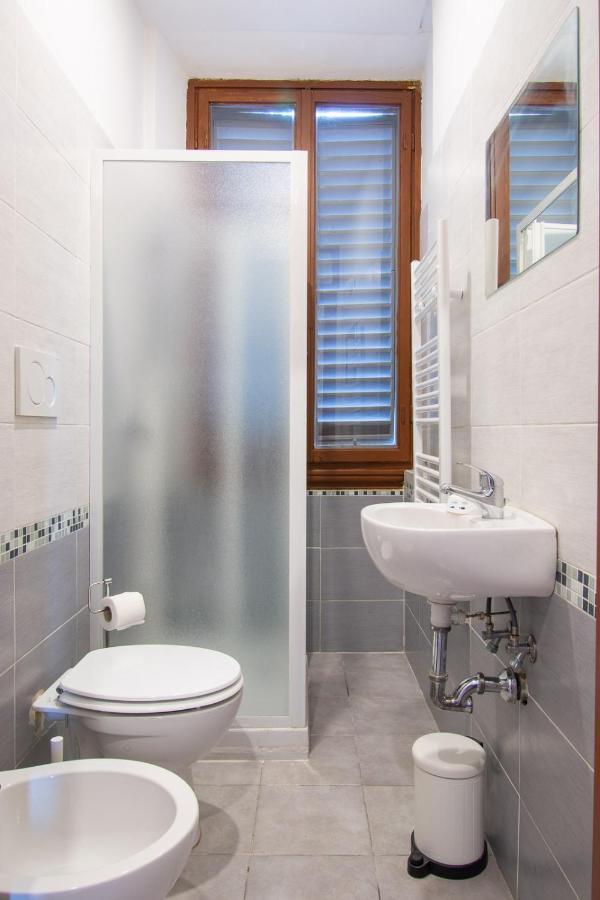 Guest House Paraiso Firenze Bagian luar foto