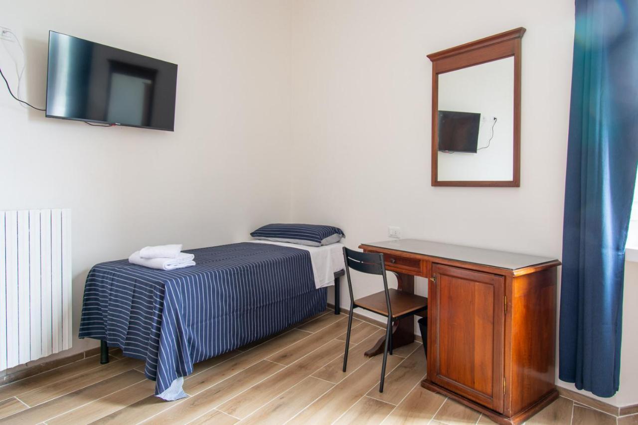 Guest House Paraiso Firenze Bagian luar foto